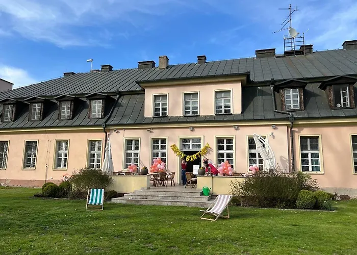 Kompleks wypoczynkowy Dworek *