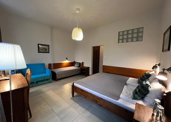 Dworek Kompleks wypoczynkowy Bielin