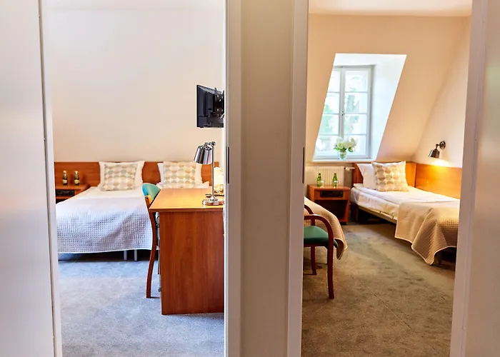 Dworek Kompleks wypoczynkowy *